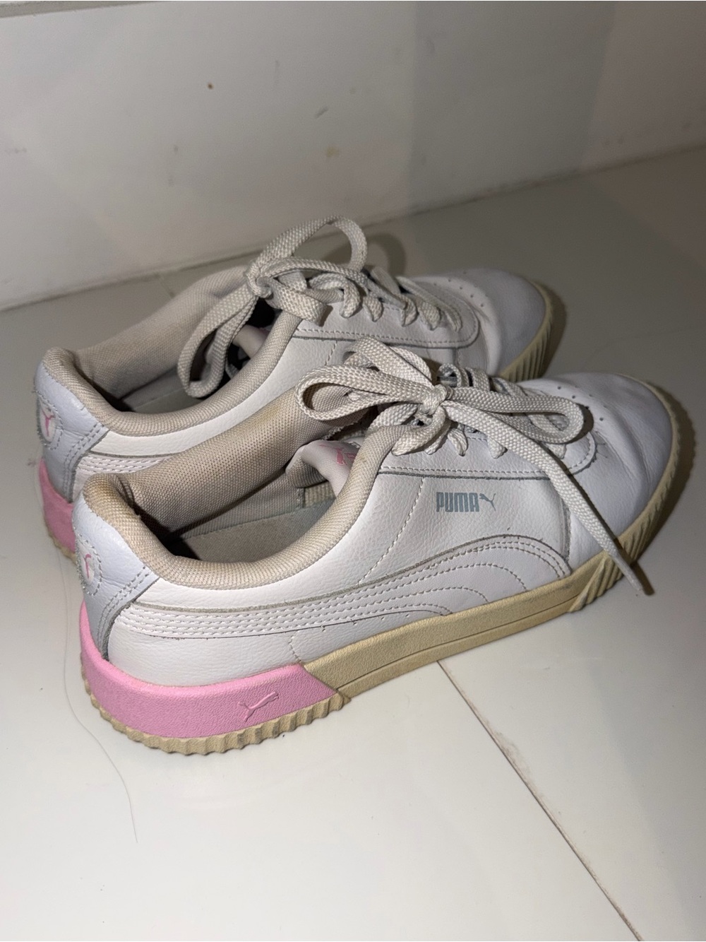 Puma Women's White Leather Sneakers with Pink Heel Panel